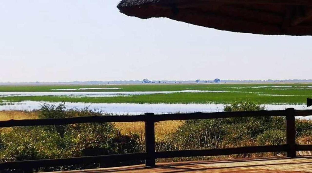 Отель Mwandi View Kavimba Экстерьер фото